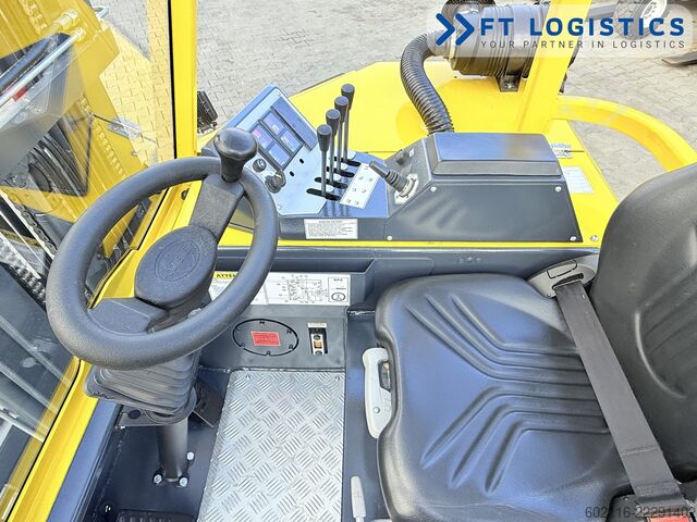 Fyrvägstruck Combilift CB2500 GAS TRIPLEX 4900 FORK POSITIONER