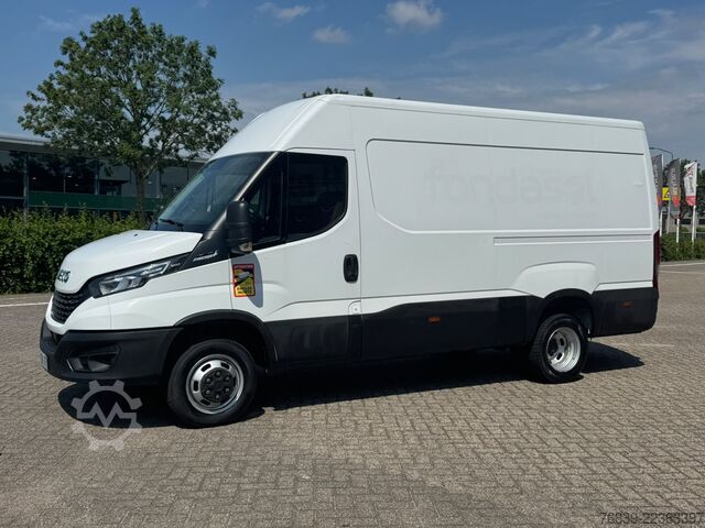 Furgão de painéis Iveco Daily 50C18 Hi-matic