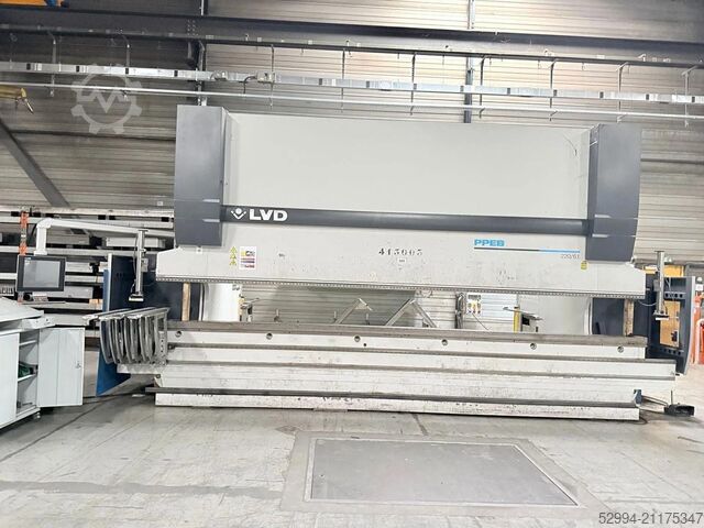 Rem hidrolik LVD PPEB 220 ton x 6100 mm CNC