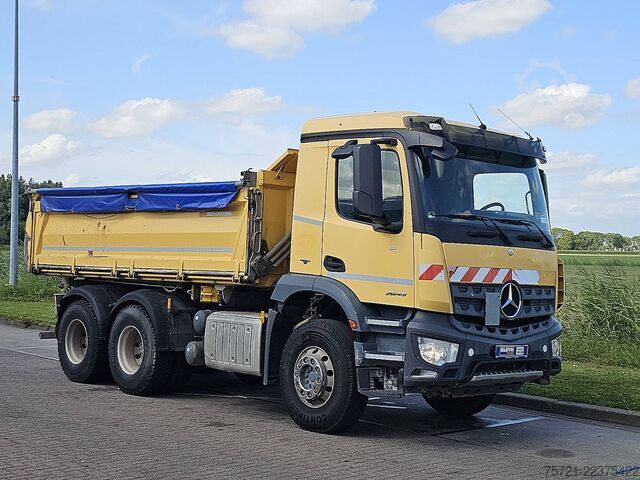 Volquete de 3 lados MERCEDES-BENZ ACTROS 2643