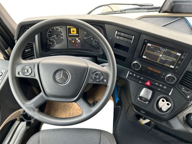 Skåpbil Mercedes-Benz ACTROS