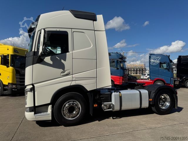 Standarta vilcējs VOLVO FH 500 * GLOBEBETROTTER * ADR*KIPPHYD*STANDKLIMA