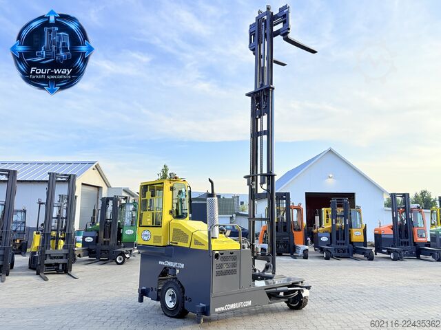 Carretilla retráctil de 4 vías Combilift C4000 DIESEL TRIPLEX 6000 FORK POSITIONE