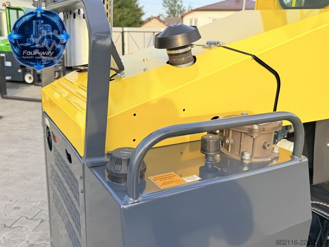 Carretilla retráctil de 4 vías Combilift C4000 DIESEL TRIPLEX 6000 FORK POSITIONE