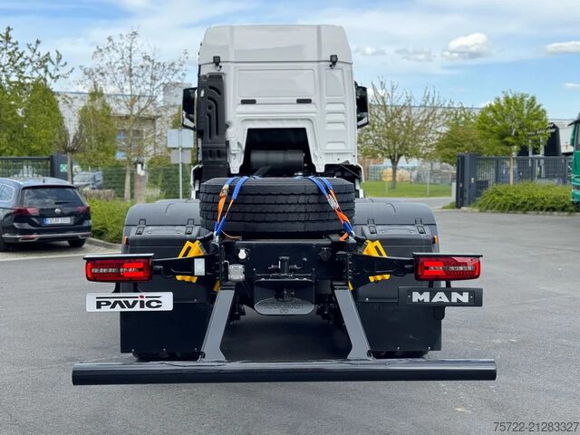 Chassis with cab MAN TGS 33.520 6x6 BL Fahrgestell SOFORT VERFÜGBAR!!