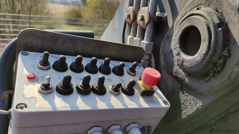 Holztransporter Diversen LADEKRAN LOGLIFT F251S 80A LADEKRAN LOGLIFT F25...