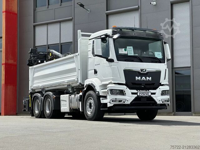 Tipper with crane MAN TGS 33.440 6x4 BL Tajfun Liv L150K Recycling Kran