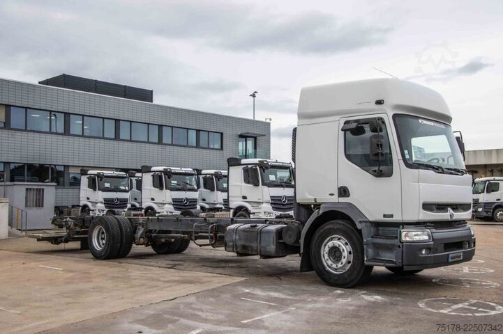 Šasija ar kabīni RENAULT PREMIUM 320