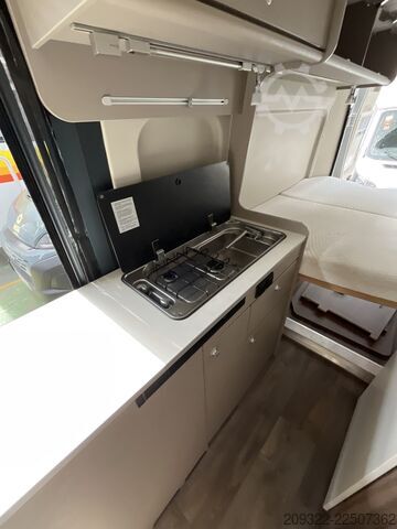 Kamp prikolica/kamper 2024 Peugeot Boxer | Manuale | Completamente Accessoriato