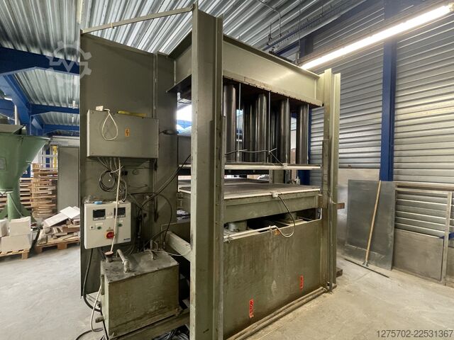 Mesin press pembengkok kayu Joos 422