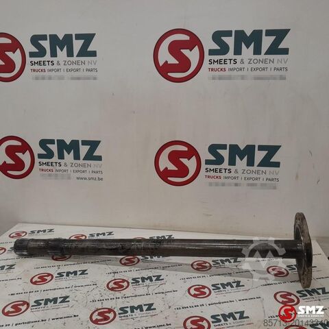 Del av chassi Mercedes Occ steekas met sper Mercedes