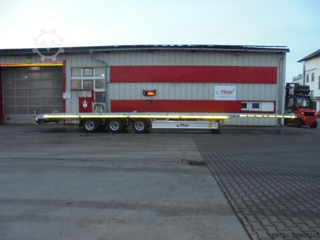 відкритий напівпричіп Fliegl Plateauauflieger zum Fahrzeugtransport