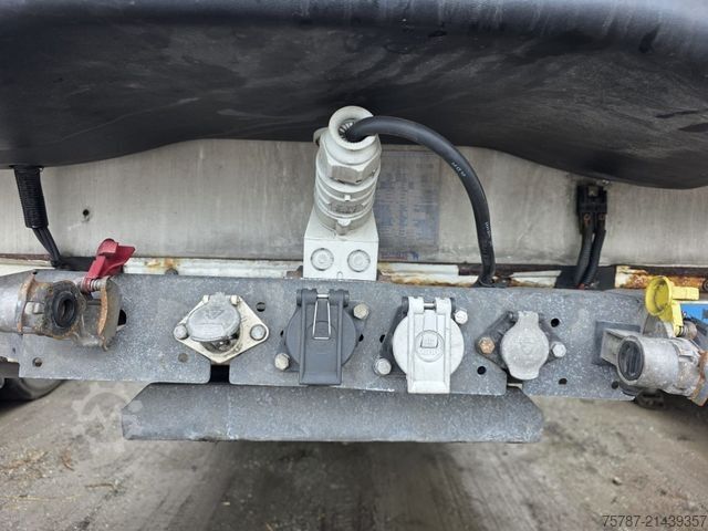 Kühlauflieger SCHMITZ CARGOBULL Tiefkühler, 3 Kammern, Lift, LBW, SCB*S3B