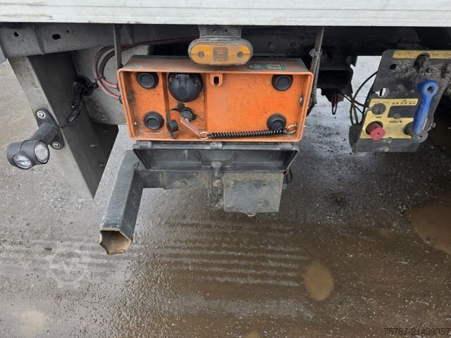 Kühlauflieger SCHMITZ CARGOBULL Tiefkühler, 3 Kammern, Lift, LBW, SCB*S3B