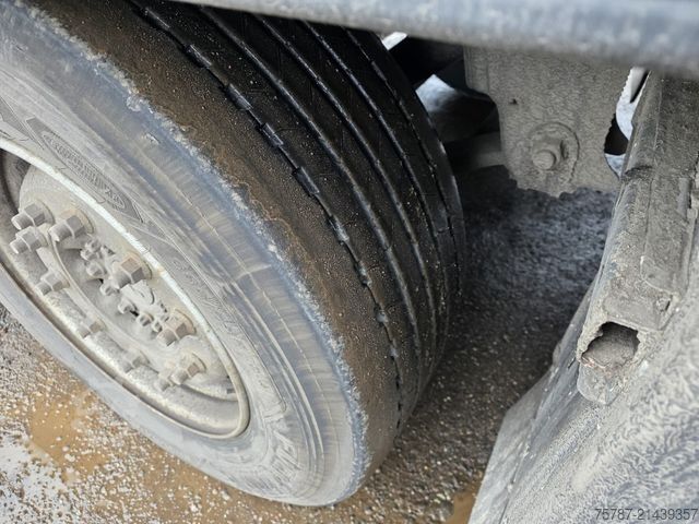 Kühlauflieger SCHMITZ CARGOBULL Tiefkühler, 3 Kammern, Lift, LBW, SCB*S3B