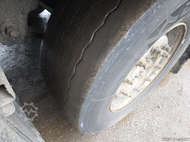 Kühlauflieger SCHMITZ CARGOBULL Tiefkühler, 3 Kammern, Lift, LBW, SCB*S3B