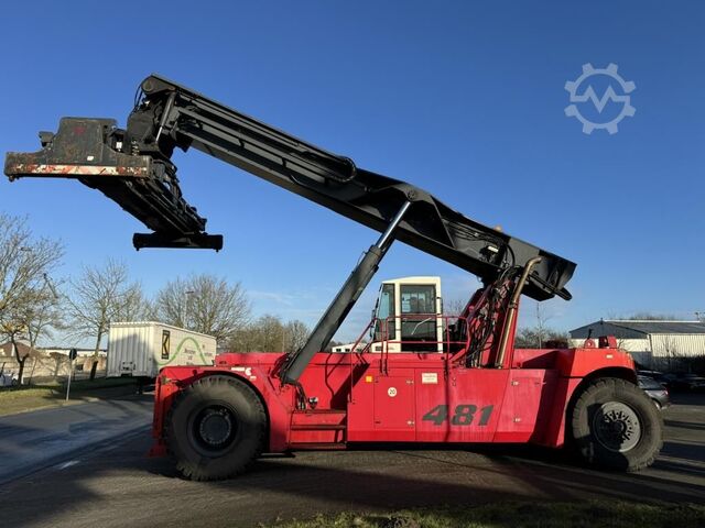 पूरा कंटेनर स्टेकर तक पहुँचता है CVS Ferrari F481