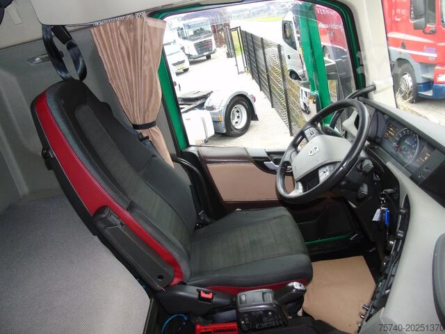 Jäähdytetyt/pakastetut kuljetukset Volvo FH 460 + TRS + COMBI + EURO 6