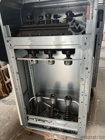 комутаційне та керувальне обладнання Schneider Electric SM6 IM QM