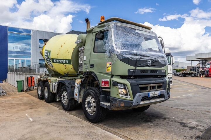 Blender VOLVO FMX 410+LIEBHERR