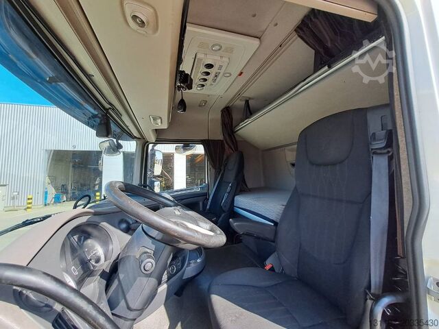 SZM มาตรฐาน DAF FT XF480 Space cab