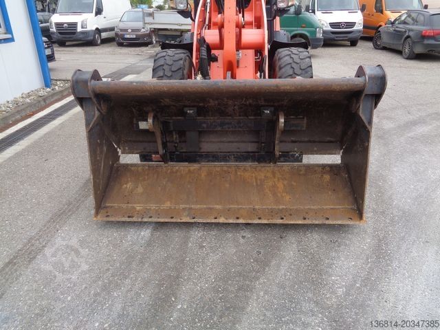 Челен товарач KUBOTA R085 SW + Klappschaufel + Gabeln