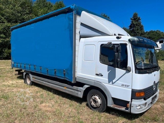 Transporter mit Pritsche & Plane MERCEDES-BENZ 817 - langes Haus - Schiebeplane links & rechts