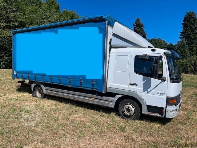 Transporter mit Pritsche & Plane MERCEDES-BENZ 817 - langes Haus - Schiebeplane links & rechts