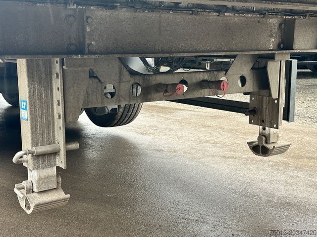Полуремарке с подвижен под  H&W AGRAR 72 cbm,Lift-u. Lenkachse,Kornschieber