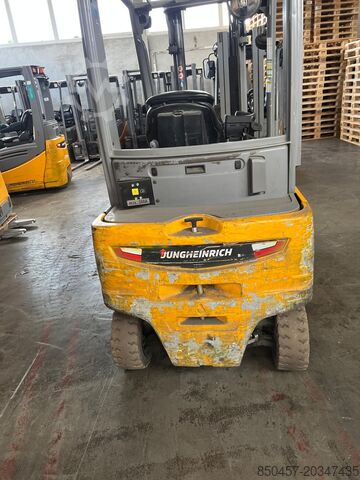 Elektrisch – 4 wielen Jungheinrich EFG320 (PACKAGE x 11pc) no battery
