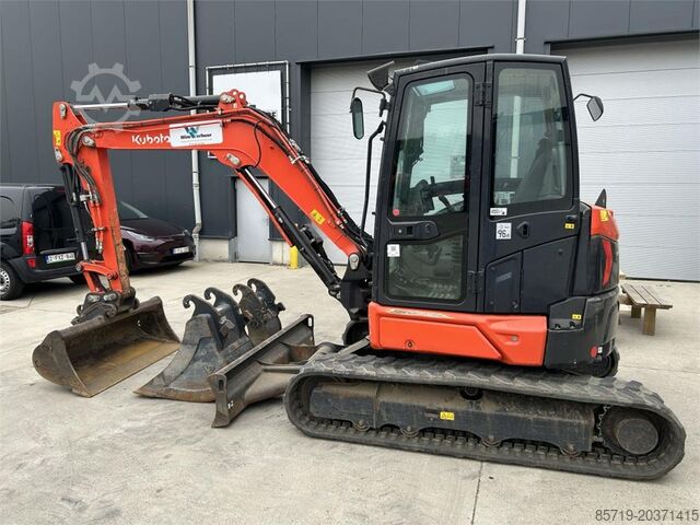 Mini-pelle Kubota U50-5 (5024)