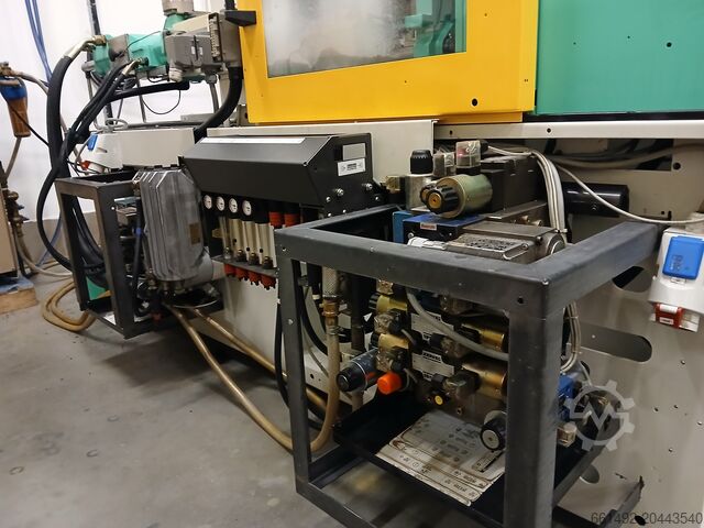 Stroj za brizganje Arburg 320C 600-250