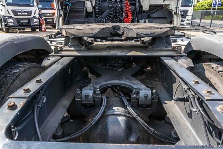 Estándar-SZM MAN TGX 18.440 XLX+INTARDER