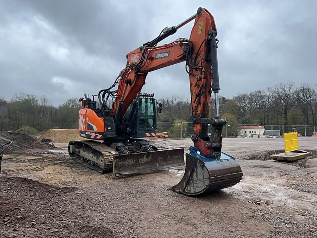 Tracked Excavator Doosan DX235LCR-5