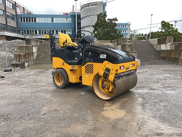 Roller gabungan Bomag BW 125 AC-4