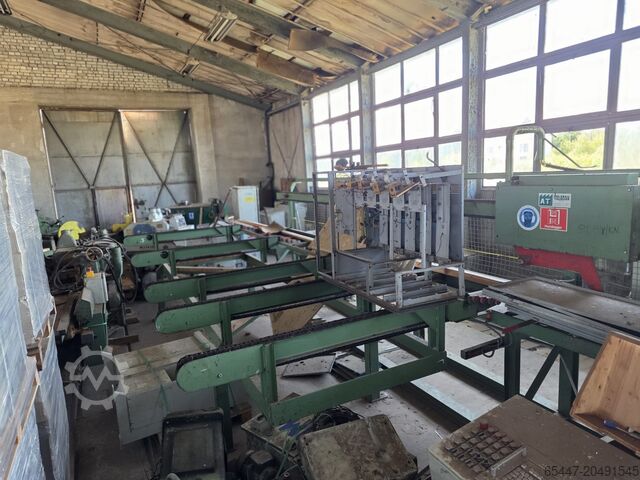 Through-feed machining center Hundegger p10