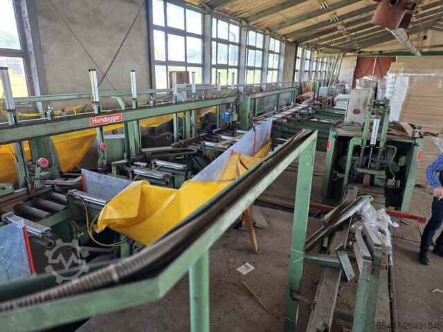 Through-feed machining center Hundegger p10