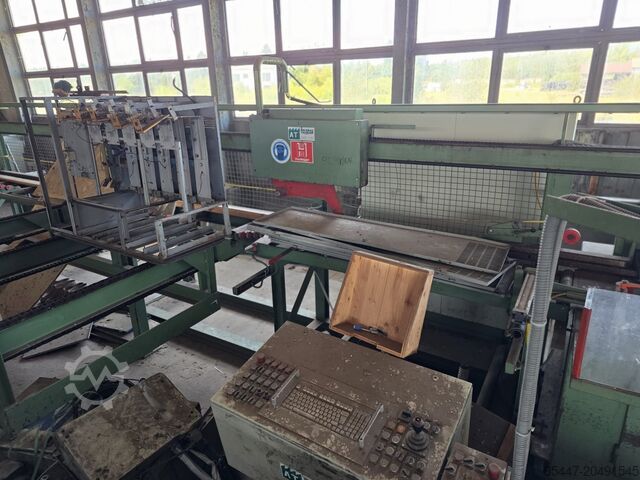 Through-feed machining center Hundegger p10