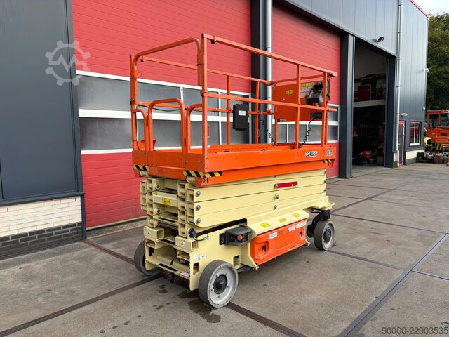  JLG 3246 ES