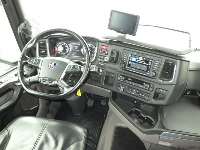 Standard tractor unit SCANIA R 450 A Highline/Ret./Hydr./Safety/Leder/Spoiler
