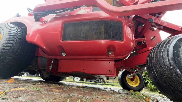 Gianni Ferrari PG 200 Special ride-on mower – mulching and suction unit ferrari gianni pg 200 special