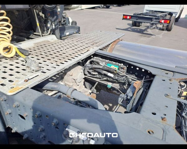 Cap tractor standard IVECO TRATTORE STRADALE IVECO STRALIS 460 LNG METANO