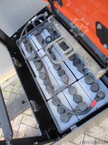 Kamioni sa paletama TOYOTA LPE250