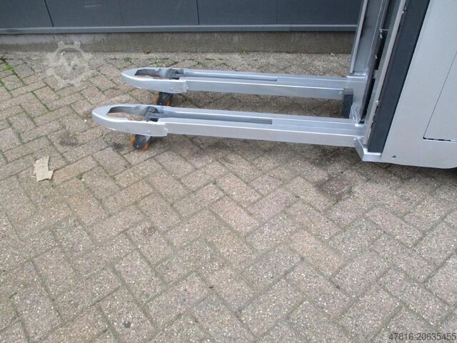 High lifting pallet truck STILL EXD-SF20