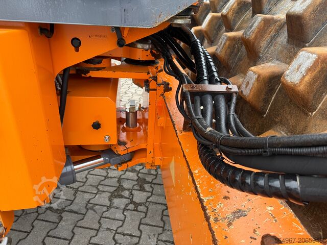 Zagęszczarka jednobębnowa HAMM 3520 HT P Stampffuß Walzenzug Klima