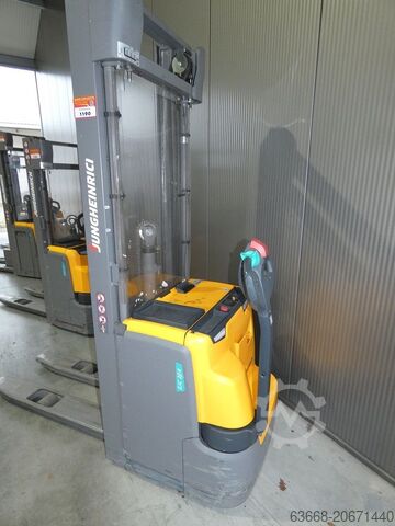 Deichselstapler Jungheinrich EJC 214 -535 DZ