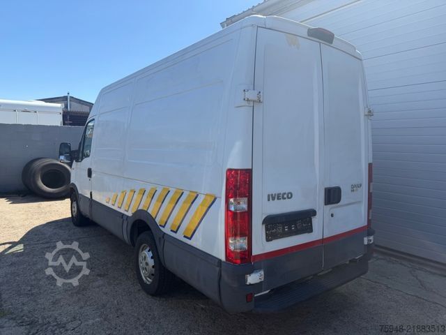 Xe van mui cao IVECO o4.Tüv 07/2026