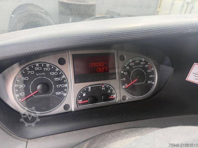 Xe van mui cao IVECO o4.Tüv 07/2026
