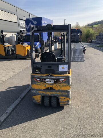 Rafmagns – 3 hjól Jungheinrich EFG215 Li-ion /3.3m/ 10394h