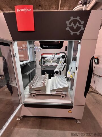 Presse plieuse avec robot de manutention BYSTRONIC + KUKA Xpert 40/1030 + KR10R 1100 sixx